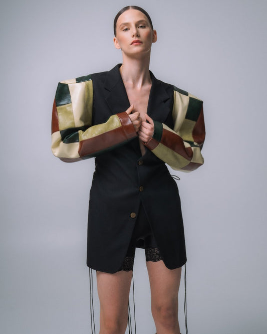 UPCYCLED JACKET WITH REMOVABLE CUBE SLEEVES